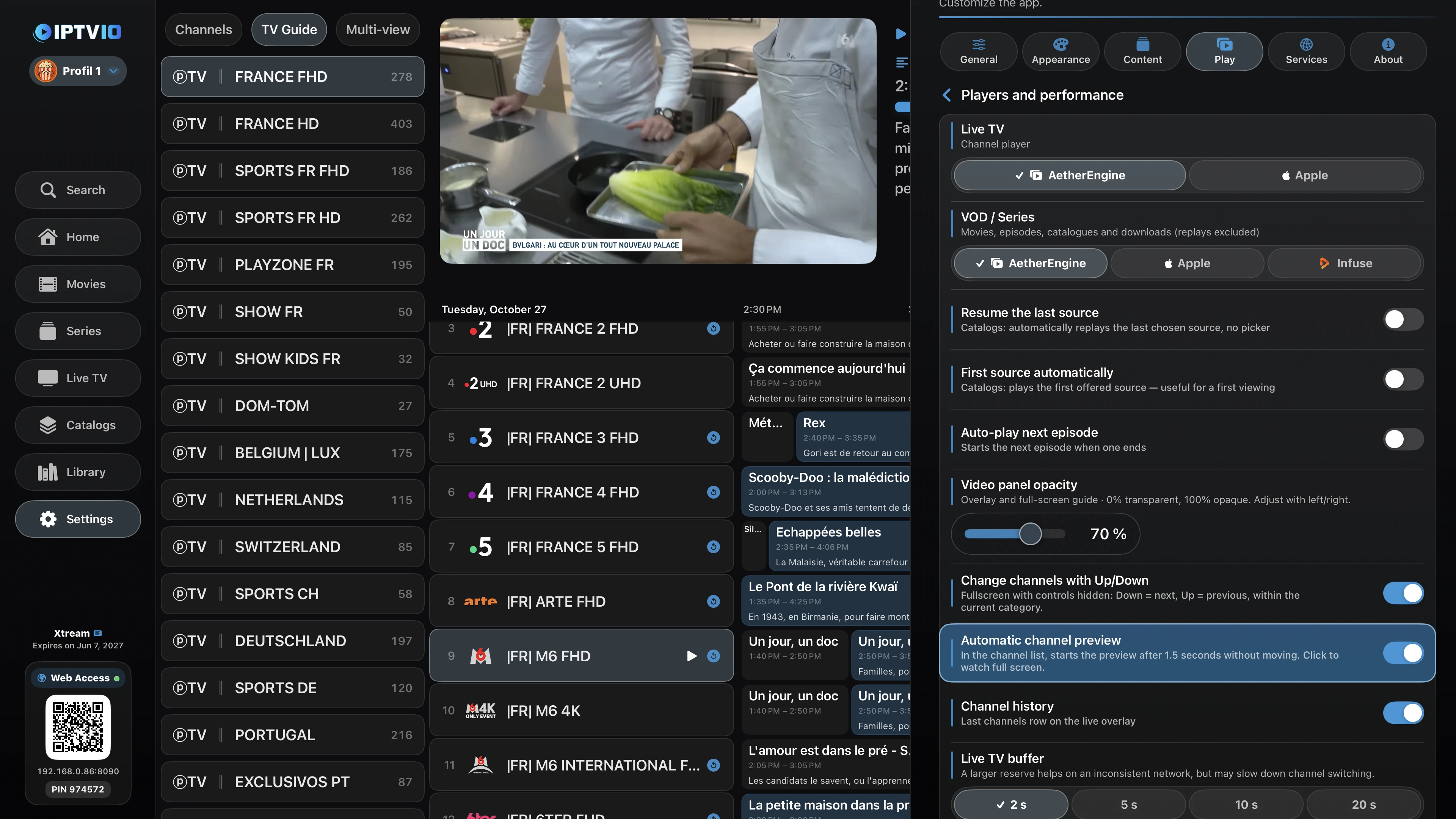 Activez l’aperçu automatique pour lancer une chaîne après 0,5 seconde de pause dans la liste. Un clic ouvre ensuite le plein écran.
